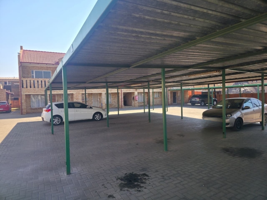 3 Bedroom Property for Sale in Rustenburg Central North West